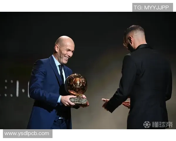 足球明星金球奖荣耀时刻的背后故事与传奇瞬间解析