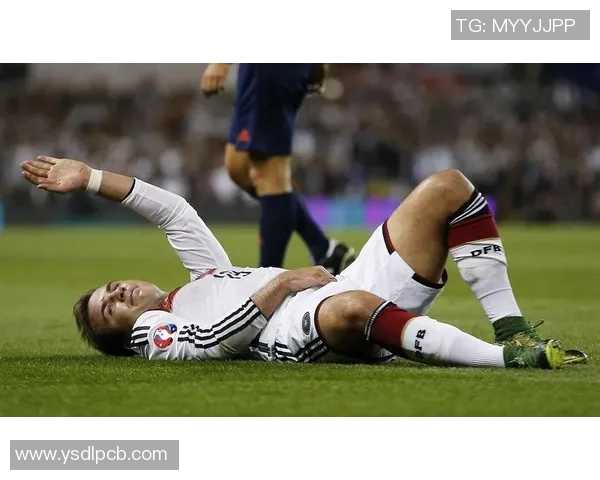 近期受伤的足球明星盘点及其恢复情况分析