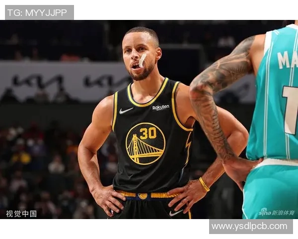 勇士与黄蜂激战正酣直播吧全程为您呈现精彩赛事瞬间